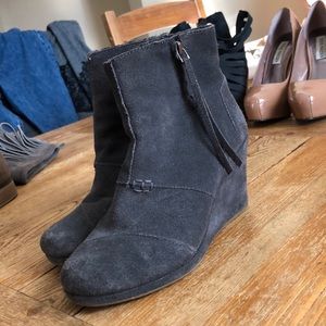 Toms wedge boots